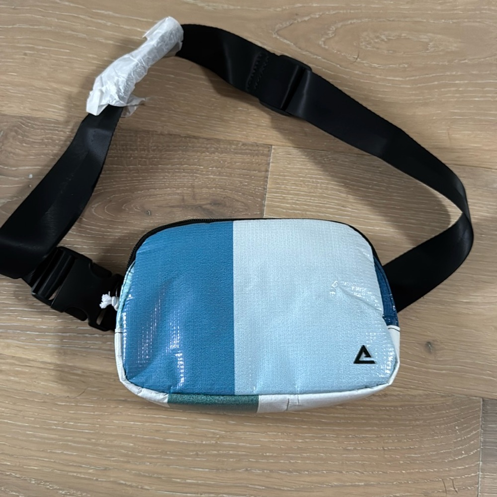 Zion Sling Bag Rareform